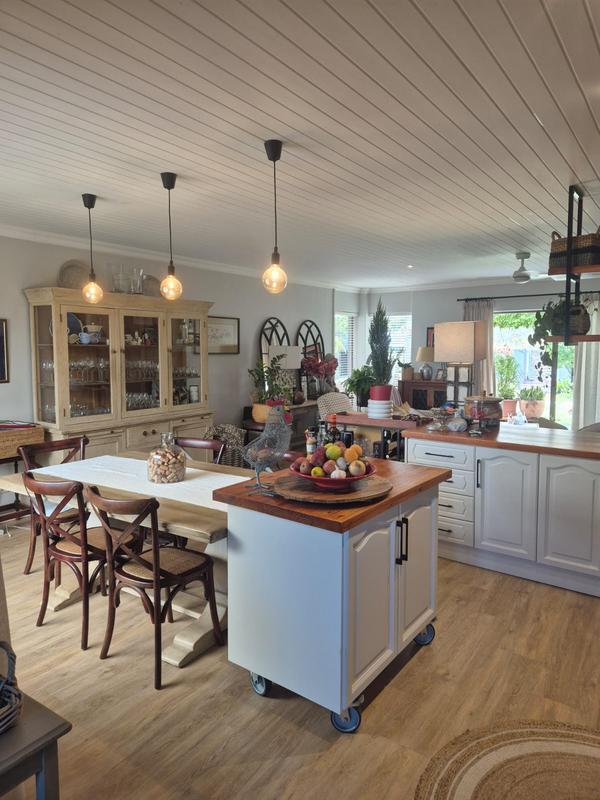 3 Bedroom Property for Sale in Voelklip Western Cape